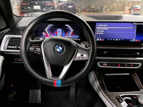 Used 2024 BMW X5 xDrive50e w/ Premium Package image 8