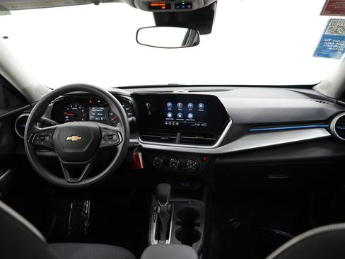 Used 2024 Chevrolet Trax LS w/ Driver Confidence Package image 12