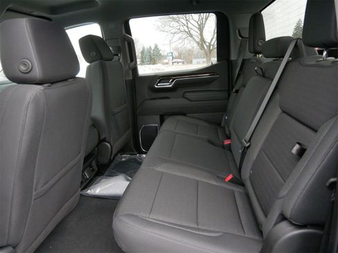New 2026 GMC Sierra 1500 Elevation w/ X31 Off-Road Package AWD/4WD image 5