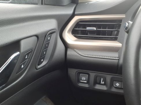 Used 2023 GMC Acadia Denali w/ Black Diamond Edition AWD/4WD image 23