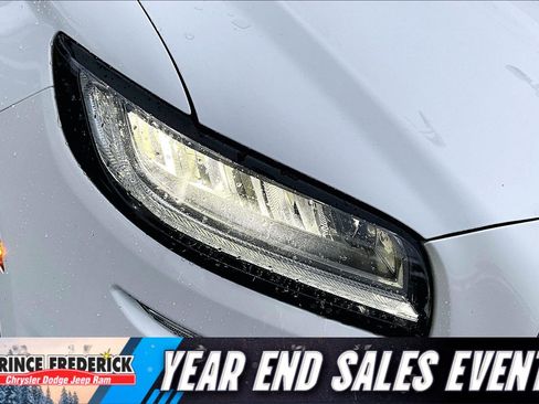 Used 2022 Lincoln Nautilus Reserve image 24