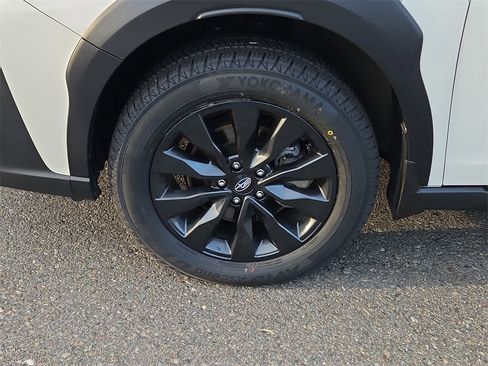 Used 2023 Subaru Outback Onyx Edition image 7