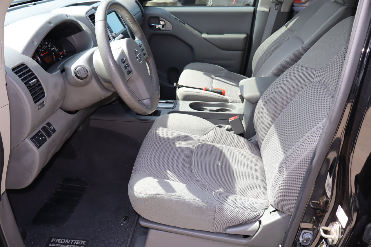 Used 2019 Nissan Frontier SV w/ Value Truck Package RWD image 14