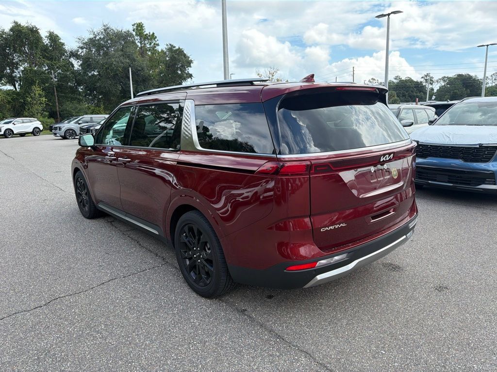 Certified 2023 Kia Carnival SX Prestige FWD image 7