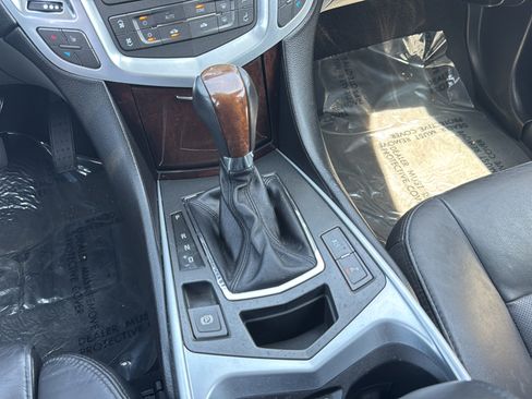 Used 2010 Cadillac SRX Luxury AWD/4WD image 23