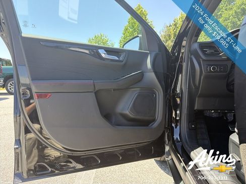 Used 2024 Ford Escape ST-Line w/ Tech Pack #1 FWD image 16