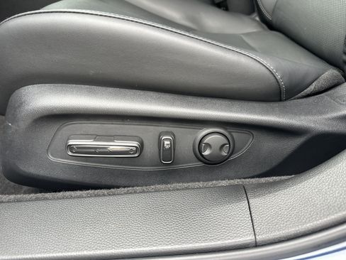 Used 2025 Honda Accord Touring image 12