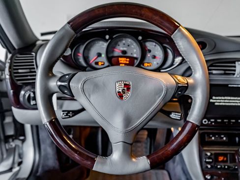 Used 2002 Porsche 911 Turbo image 16