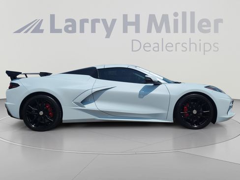 Used 2023 Chevrolet Corvette Stingray Premium Conv w/ Stealth Interior Trim Package RWD image 6