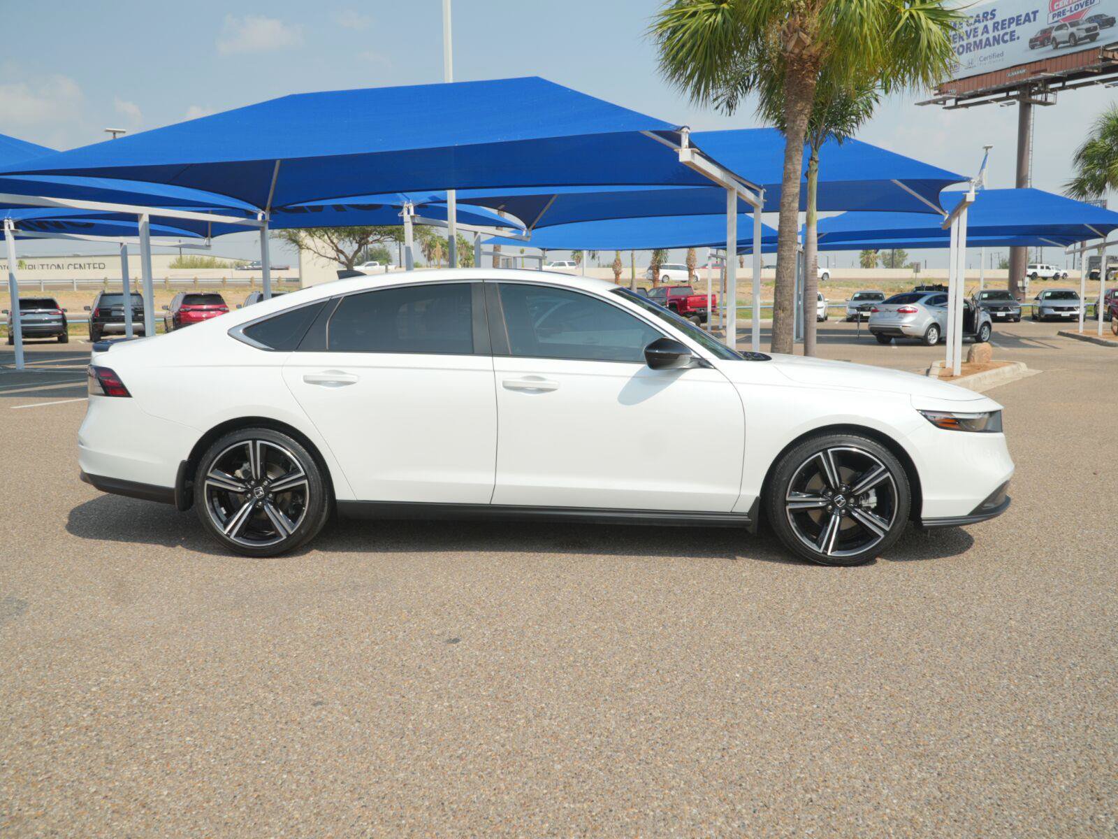 Used 2025 Honda Accord Sport image 9