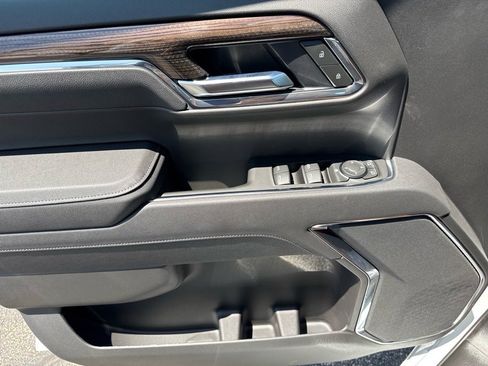 New 2025 Chevrolet Silverado 1500 LT image 9