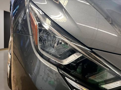 Used 2023 Nissan Versa S w/ Electronics Package FWD image 23
