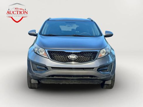 Used 2016 Kia Sportage LX w/ Option Group 017 FWD image 2