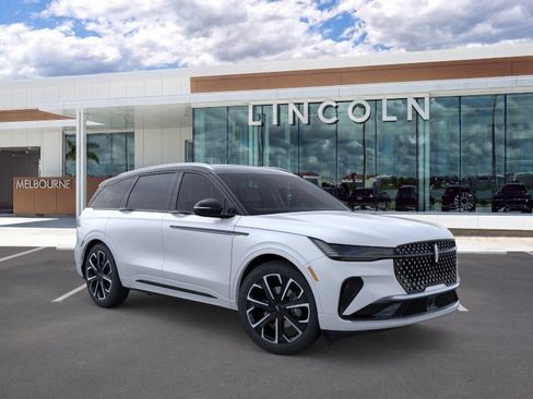 New 2026 Lincoln Nautilus Reserve AWD/4WD image 7