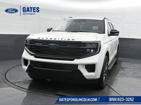 New 2026 Ford Expedition Max Platinum w/ Stealth Appearance Package image 6