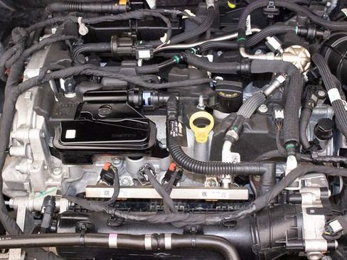 Used 2020 Ford Escape SE image 4