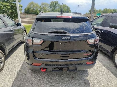 Used 2022 Jeep Compass Trailhawk w/ Trailhawk Elite Group AWD/4WD image 9