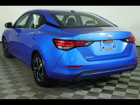 Used 2024 Nissan Sentra SV FWD image 10