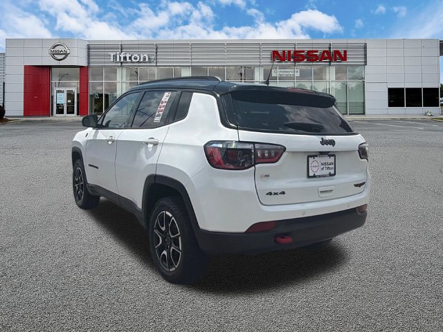 Used 2025 Jeep Compass Trailhawk AWD/4WD image 5