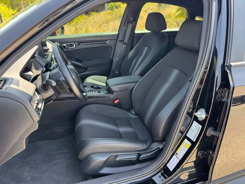 Used 2025 Honda Civic Sport image 15