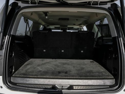 Used 2020 Chevrolet Suburban LT image 66