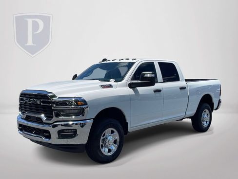 New 2026 RAM 2500 Tradesman w/ Chrome Appearance Group AWD/4WD image 4