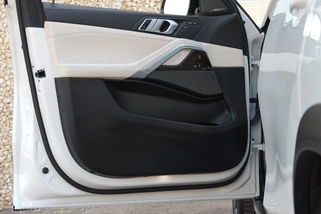 Used 2020 BMW X6 sDrive40i w/ Premium Package RWD image 29