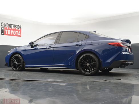 Used 2025 Toyota Camry SE w/ Convenience Package FWD image 27