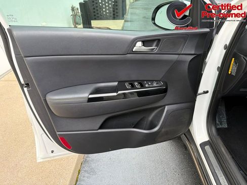 Used 2020 Kia Sportage S w/ S Premium Package FWD image 38