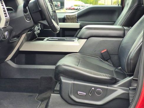 Used 2017 Ford F250 Lariat w/ Lariat Ultimate Package AWD/4WD image 17
