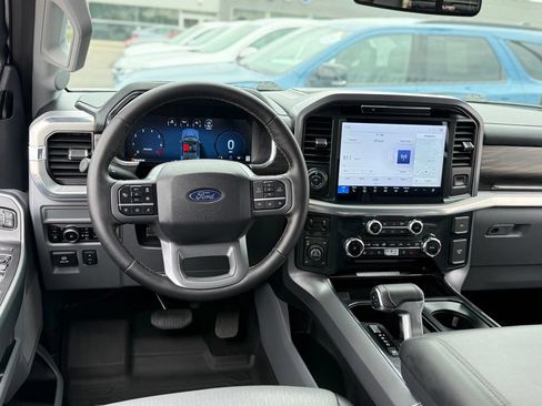 Used 2025 Ford F150 Lariat w/ Equipment Group 501A Mid AWD/4WD image 7