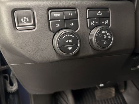 Used 2023 Chevrolet Silverado 1500 LT Trail Boss image 26