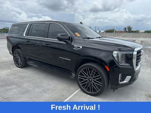 Used 2023 GMC Yukon XL SLE RWD image 13