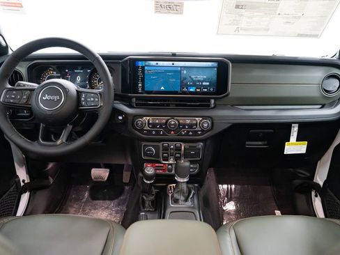 New 2026 Jeep Gladiator Mojave AWD/4WD image 9