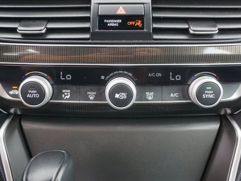 Used 2022 Honda Accord Sport image 11