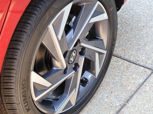 New 2025 Hyundai Elantra Sport image 39