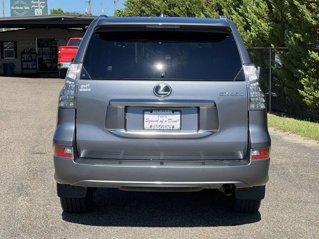 Used 2023 Lexus GX 460 Luxury w/ Accessory Package AWD/4WD image 7