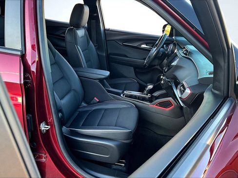 Used 2023 Chevrolet TrailBlazer RS w/ Convenience Package image 7