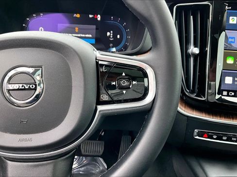 Certified 2023 Volvo XC60 B5 Plus w/ Climate Package image 23