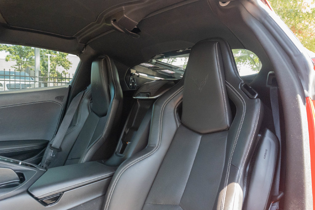 Used 2021 Chevrolet Corvette Stingray Preferred Cpe w/ Z51 Performance Package RWD image 22