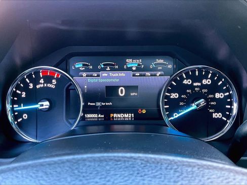 Used 2017 Ford F250 Lariat w/ Lariat Ultimate Package image 25