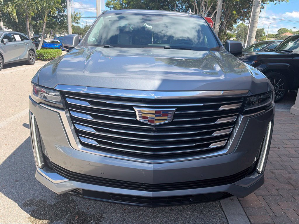 Used 2024 Cadillac Escalade Premium Luxury Platinum AWD/4WD image 9