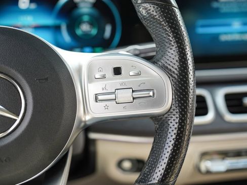 Used 2020 Mercedes-Benz GLS 580 4MATIC image 32