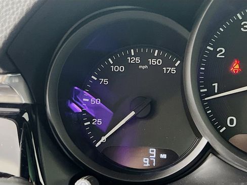 New 2026 Porsche Macan image 13