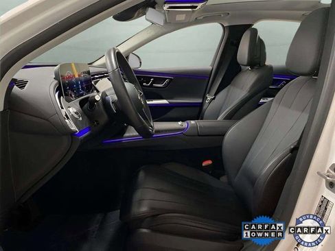 Used 2025 Mercedes-Benz E 350 Sedan image 18