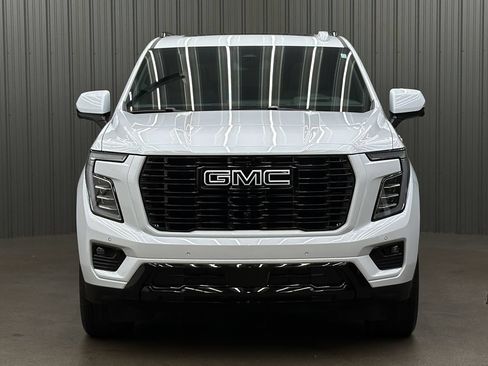 Used 2026 GMC Yukon Denali w/ Sun & Power Step Package AWD/4WD image 8