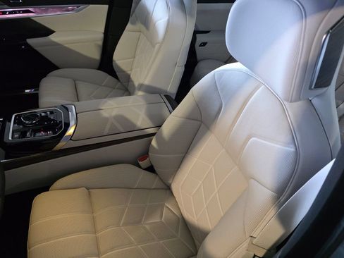 New 2026 BMW 740i xDrive w/ Executive Package AWD/4WD image 9