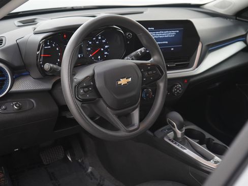 Used 2024 Chevrolet Trax LS w/ LS Convenience Package image 22