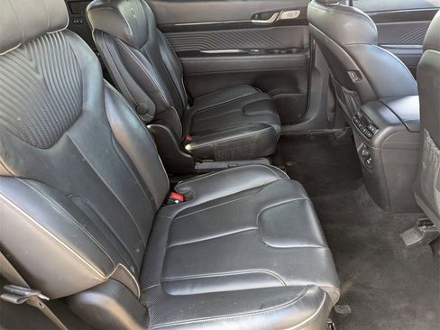 Used 2024 Hyundai Palisade Calligraphy image 16