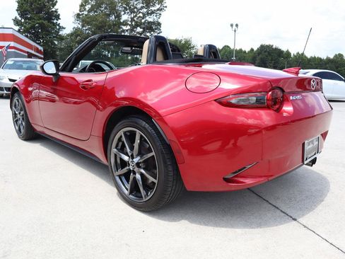 Used 2016 MAZDA MX-5 Miata Grand Touring RWD image 4